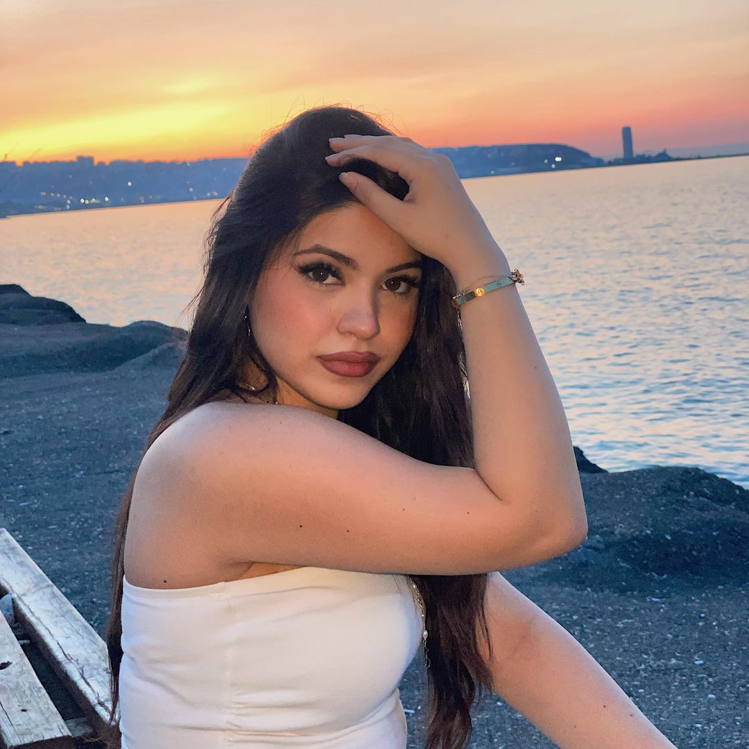 @aysegulolmak TikTok yayıncısı