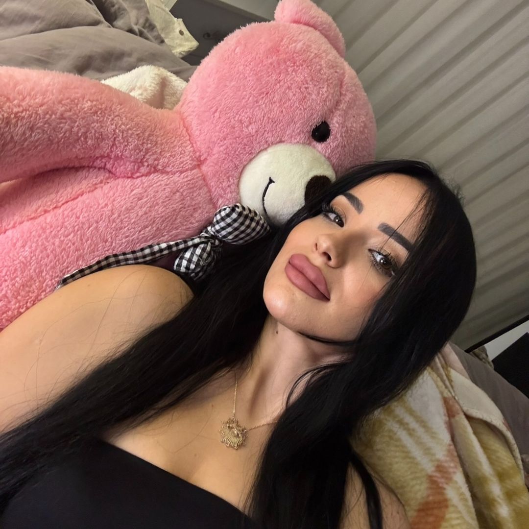@ozznuurr0 TikTok yayıncısı