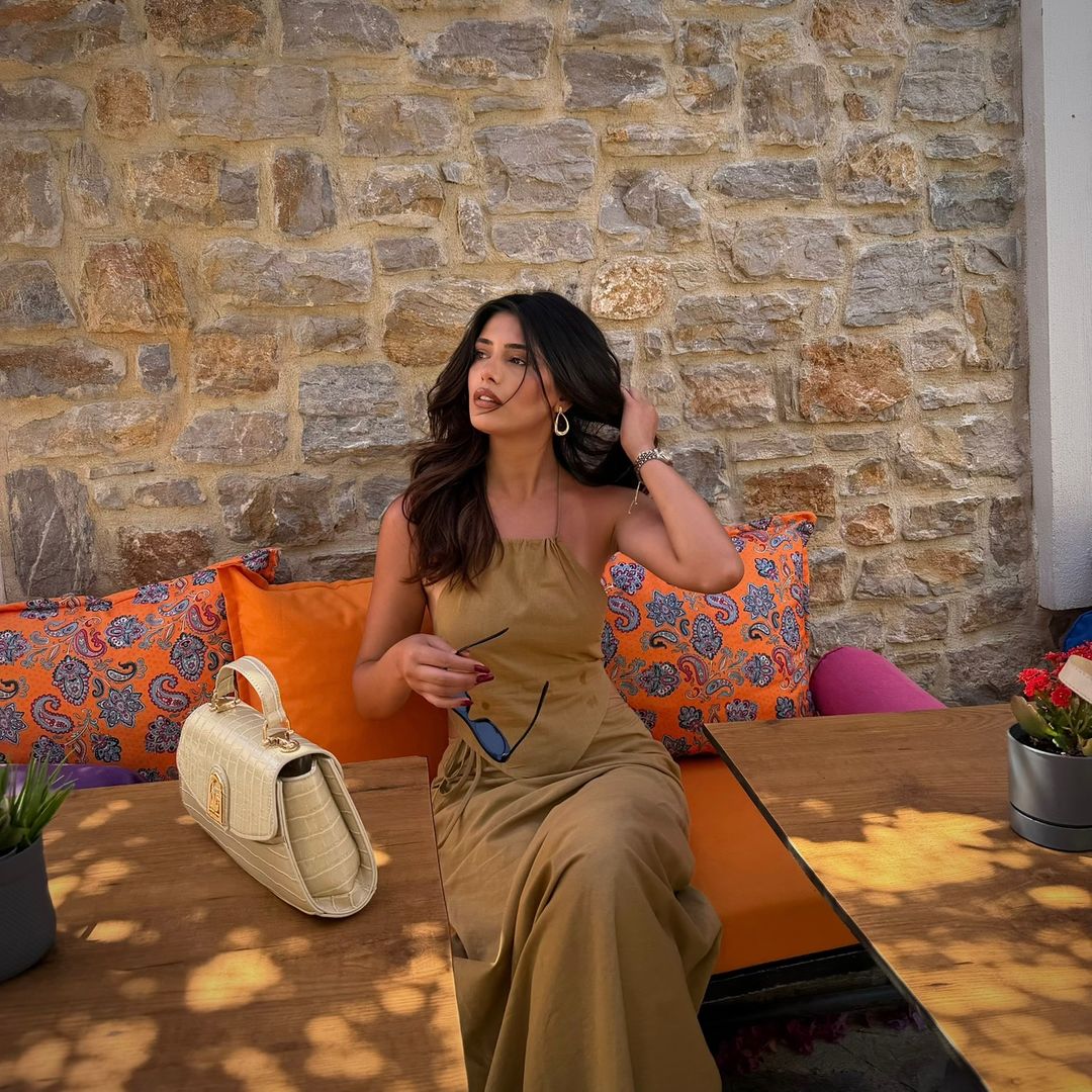 @yasemindilekci TikTok yayıncısı